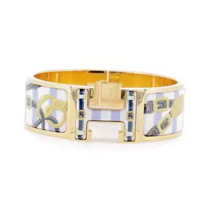 Pre-owned HERMÈS Patent Leather Small Leather Goods Hermes Click H Enamel Bracelet