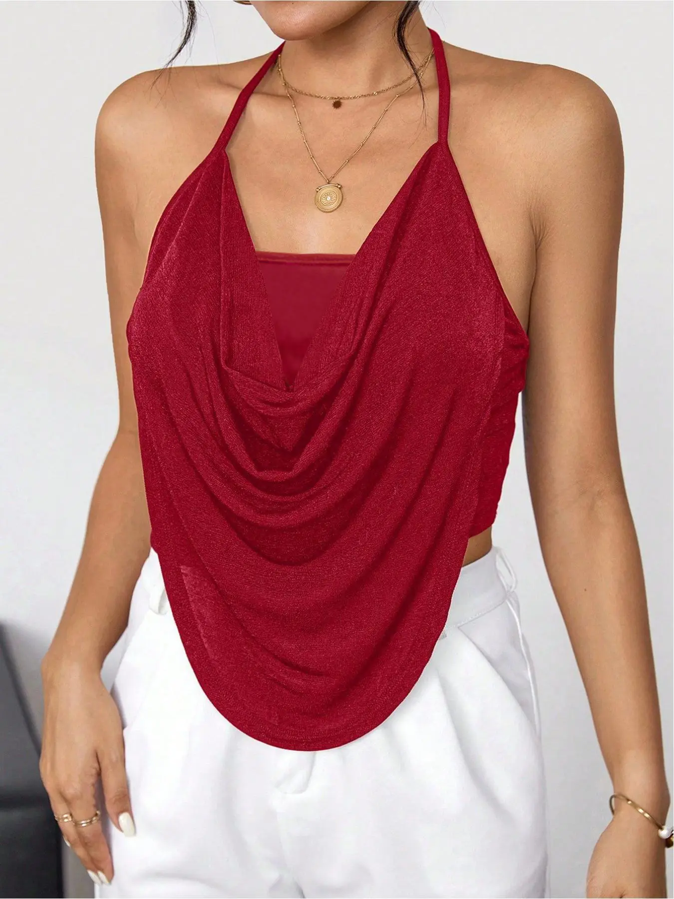 Women's Y2K Style Aesthetic Backless Sleeveless Solid Crop Top, Sexy Halter Neck Design, Fitted & Comfortable Fit, Perfect for All Seasons Wear