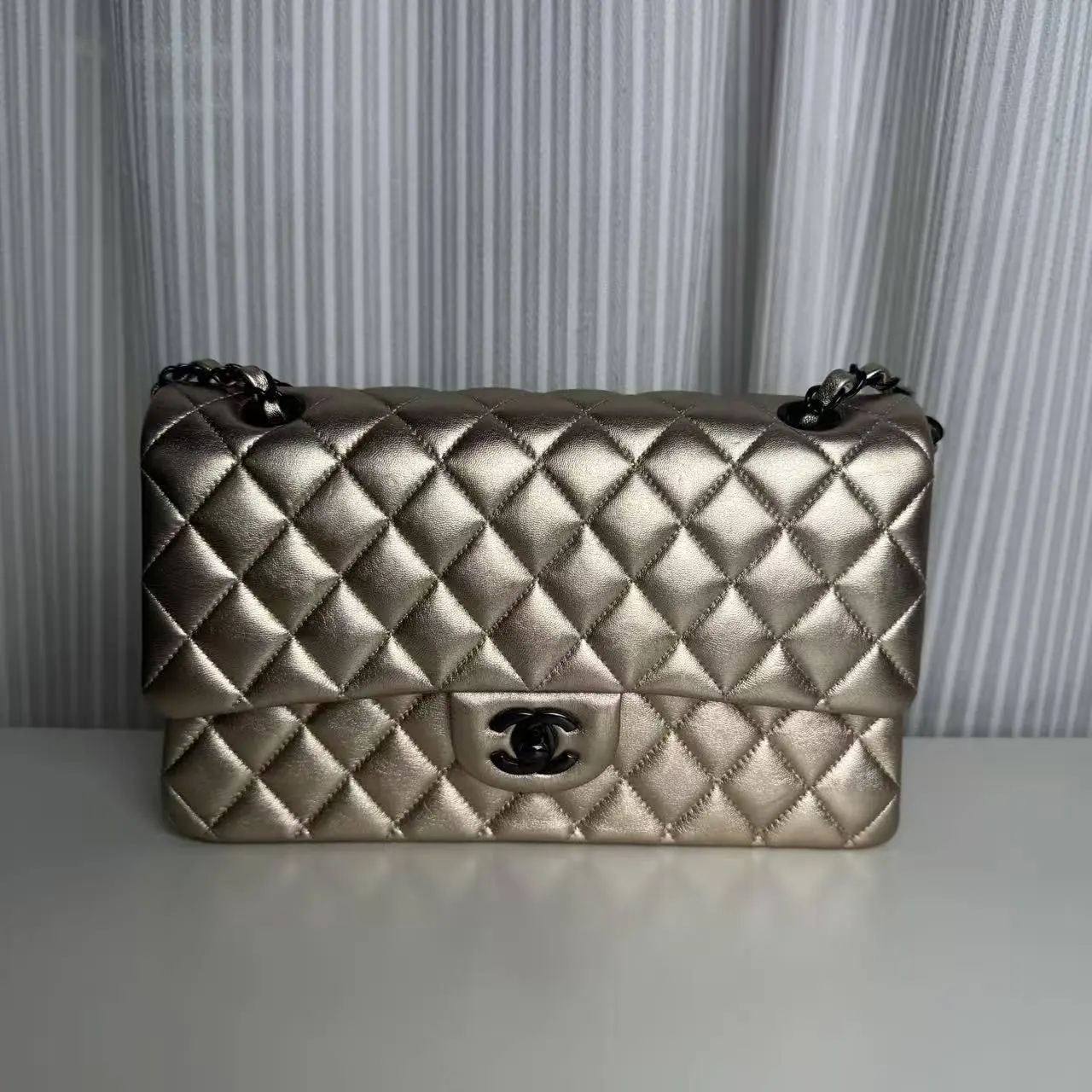 Pre-owned CHANEL lamb Crossbody Bags wristlets
