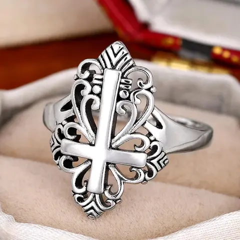 Vintage Style Hollow Cross Design Ring, Vintage Rings, Vintage Inspired Ring, Fashion Copper Jewelry for Women and Girls, Casual All-match Accessories for Party, Daily Clothing Decoration, Acquired Style Ring, Fashionable Jewelry