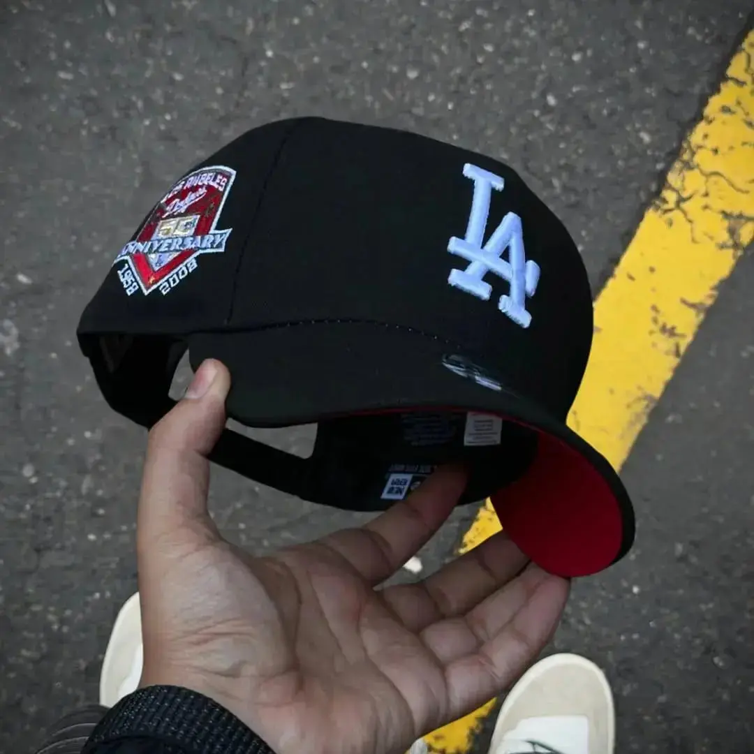 Black Los Angeles Dodgers 9FORTY Snapback Hat, Pink Embroidered LA Logo & Pink Undervisor, MLB World Series Side Patch Cap, Limited Edition 2026 Urban Streetwear Gorra premium, moda urbana para hombres y mujeres