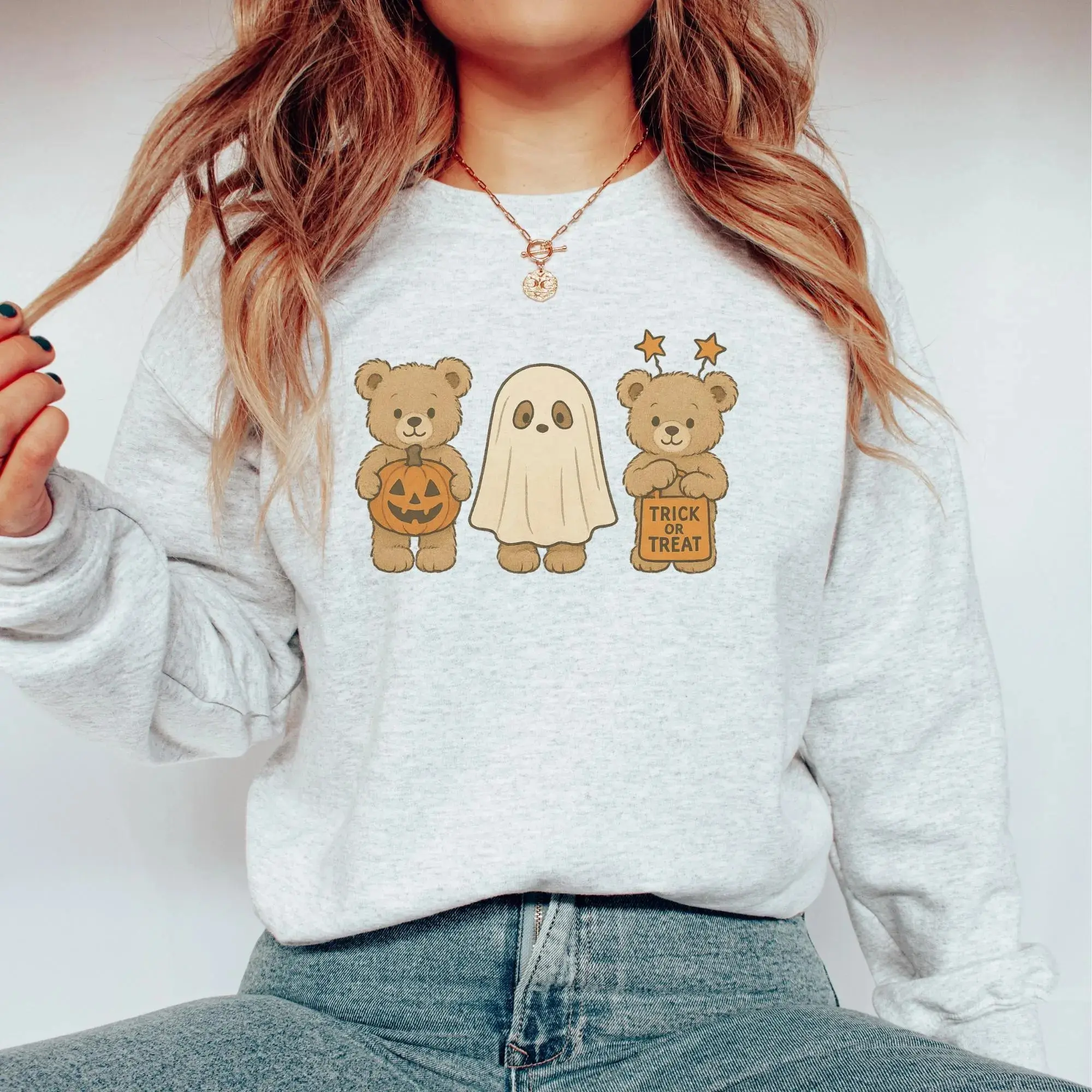 Vintage Halloween Teddy Bear Sweatshirt, Cute Trick-or-Treat Crewneck, Fall Spooky Season Outfit, Halloween Teacher Shirt, Cute Spooky Bear Graphic Pullover Jumper, Cozy Autumn Classroom Teacher Apparel, Spooky Season Gift for Women & Men