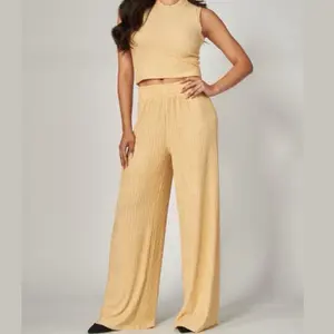 Amara Set Women's Yellow Ribbed Crop Top & High-Waisted Wide-Leg Pants Fashionable Two-Piece Outfit