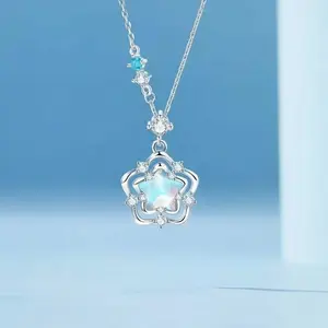 September Laurel Star Pendant Necklace for Women, Shining Star Charm, Elegant Everyday Jewelry Gift,Star necklace,Gift for her,Aesthetic jewelry Valentine’s Day gift