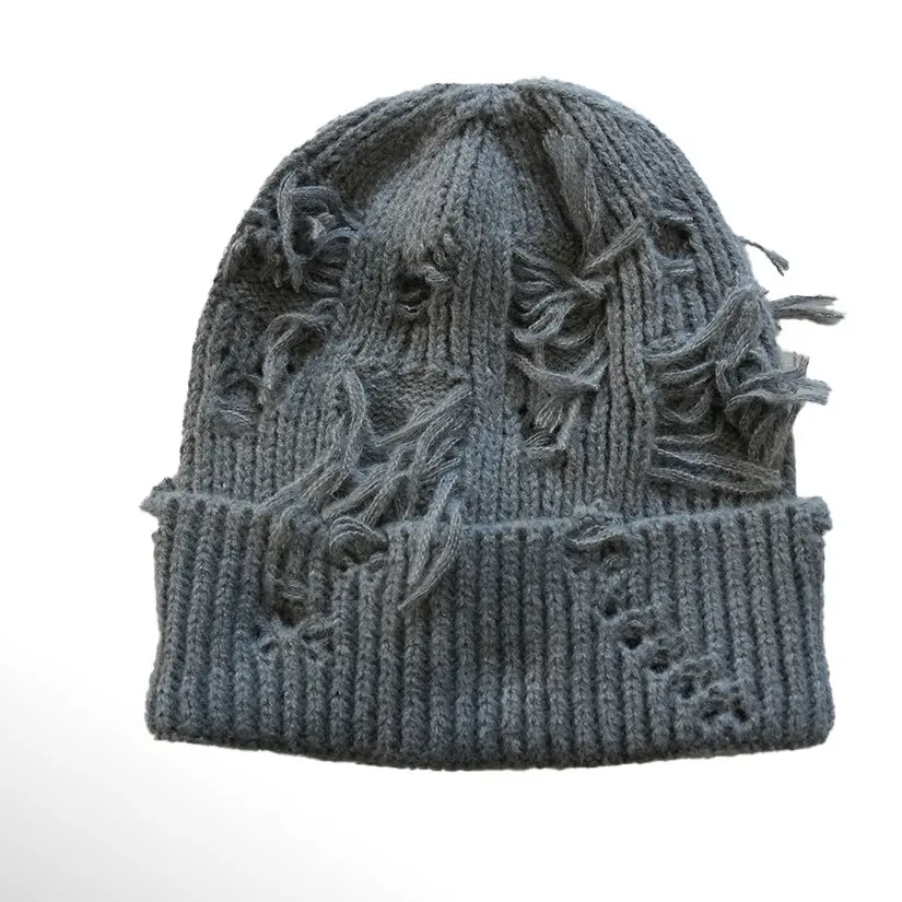 Distressed Knit Beanie – Trendy Ripped Winter Hat for Men & Women, Thick Warm Unisex Casual Fashion Cap