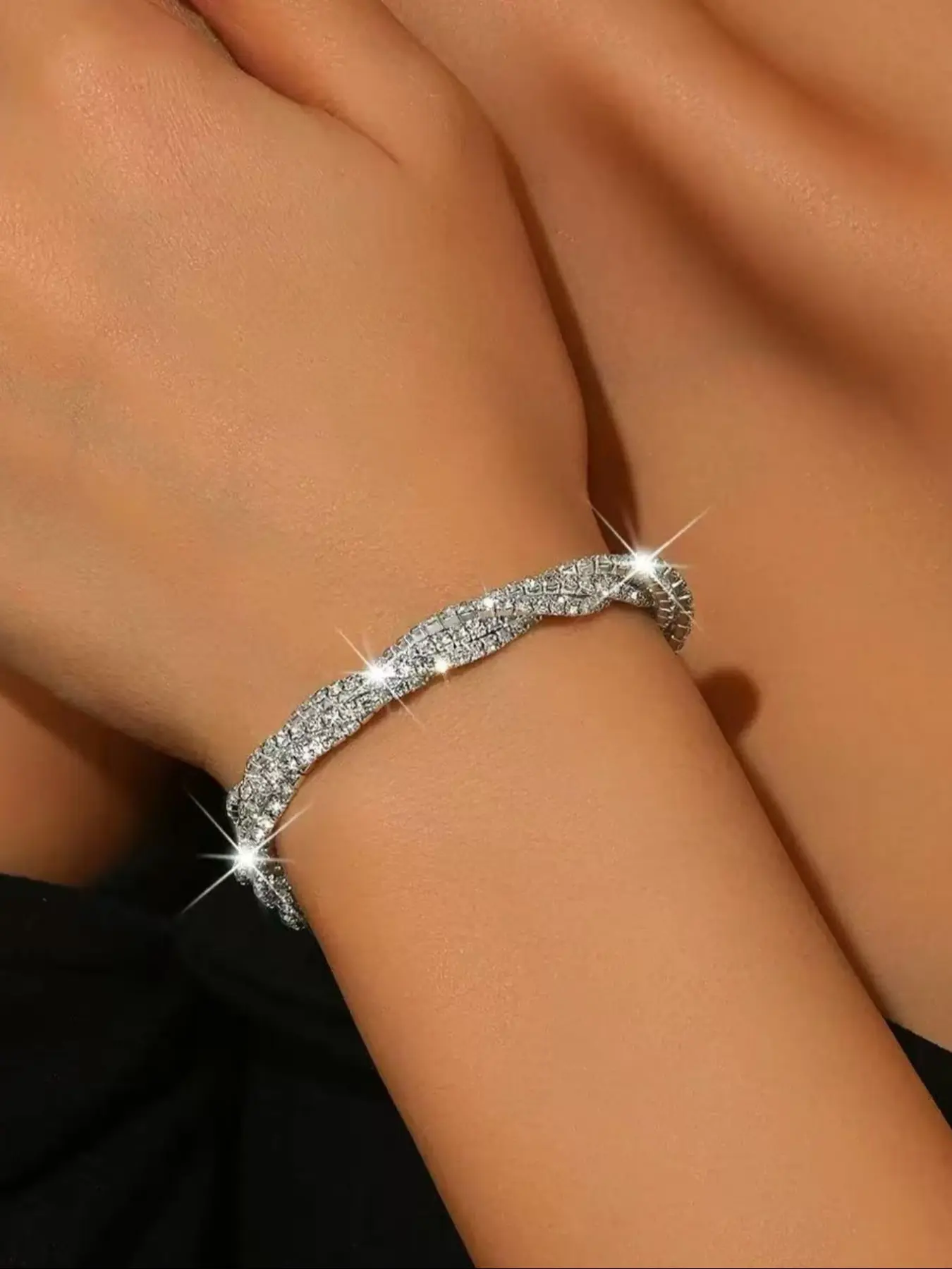 Women's Sparkling Water Diamond Bracelet, Elegant Party Style Adjustable Elastic Bangle, 5 Layer Glittering Jewelry Accessory