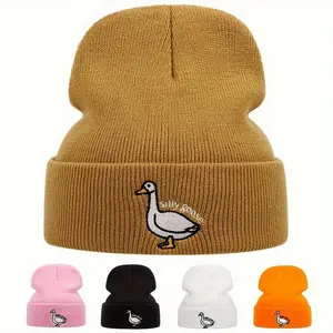 Cute Cartoon Embroidery Silly Goose Beanie Hat Warm Stylish Outdoor Winter Beanies Hat, Hip Hop Casual Soft Comfortable Knit Cap for Men and Women