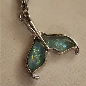 Mermaid Tail Keychain with Metal Coating Shiny Mermaid Tail Design Intricate Scales Delicate Fins Perfect Gift