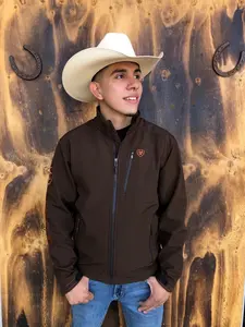 ARIAT – MEN’S Logo 2.0 Softshell Jacket - (DARK BREW/BURNT ORANGE)