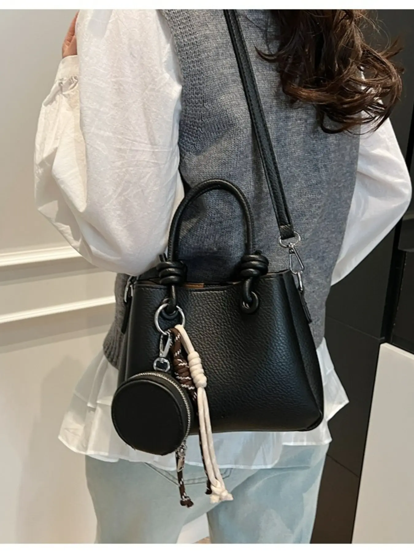 Practical niche handbags / crossbody bags, mini handbags with coin purse, Casual Trendy Handbag, available in multiple colors, popular items for daily commute and business,