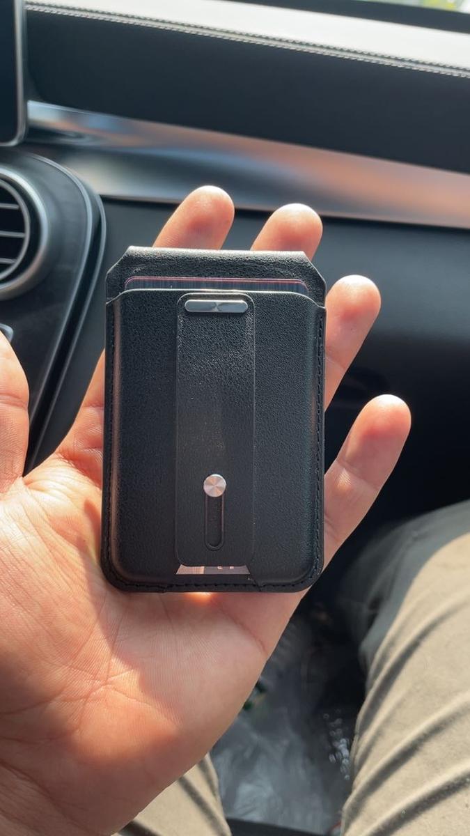 Item: Wallet Stand With FindMy Feature, Black