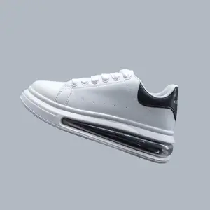 Women Thick Bottom Sneaker New Moccasins on Platform Autumn Moccassin Fashion Women's Running Shoes Trend 2026 Hit Casual Spring