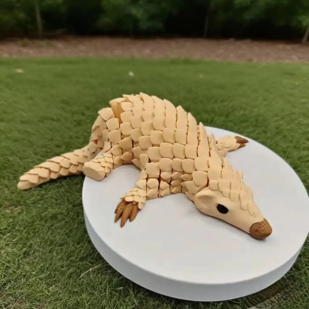 3D Printed Moveable Armadillo Figurine, Articulating Animal Figurines, Toy Hand Model, Collectible Decoration, Perfect Gift for Kids, Articulated Animal Figurines