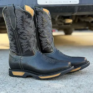 Work Boots Black with Embroidered Design and Durable Sole for Comfort and Style