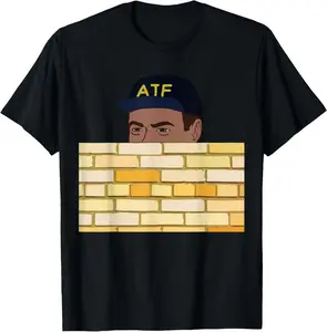 ATF Guy Fence Peeking - Libertarian, Gun Rights, 2A, Meme T-Shirt Pure Cotton Graphic Tees Menswear Top: Gifts for Men & Women
