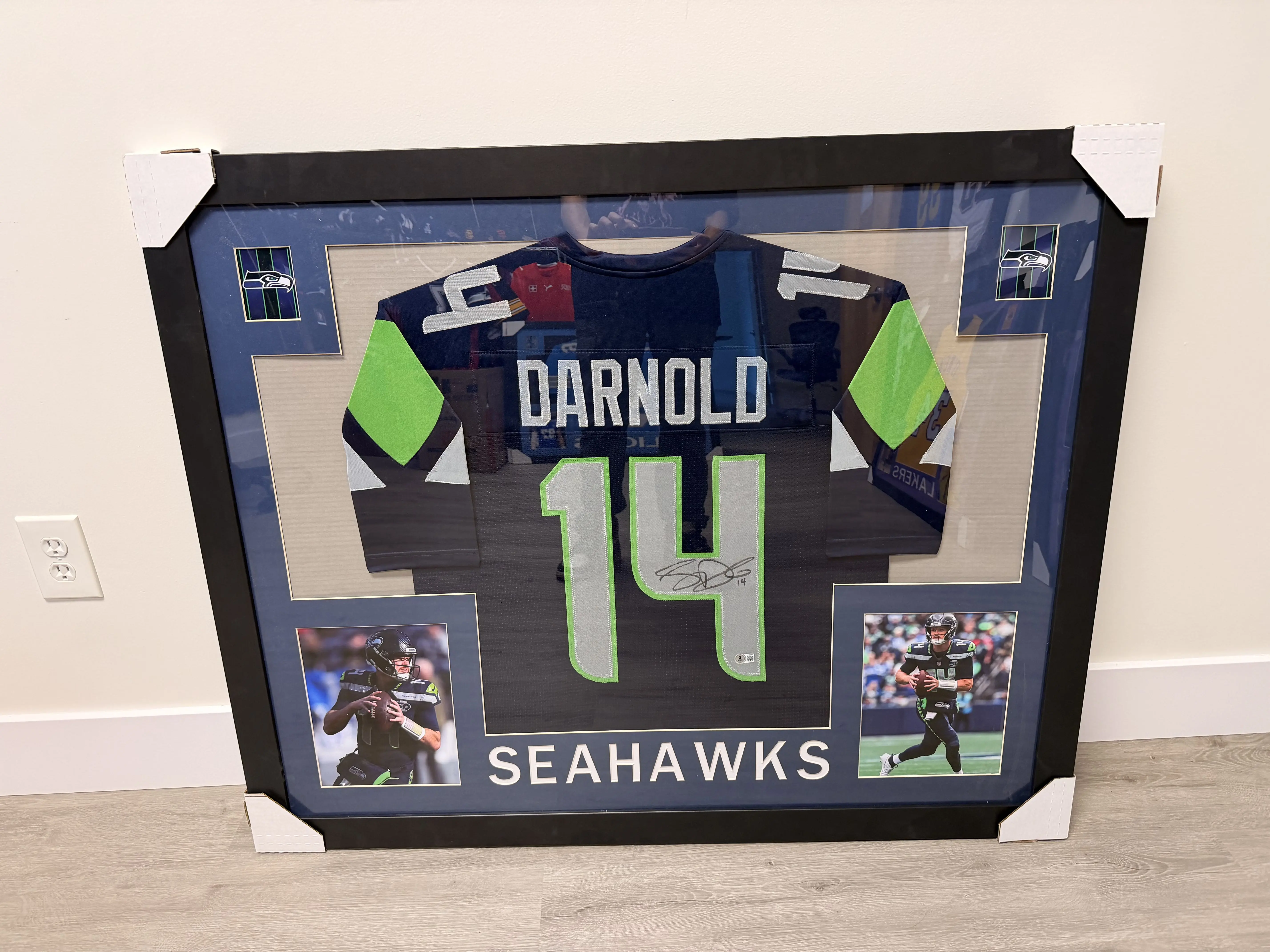 Sam Darnold Framed Jersey Display (Beckett)