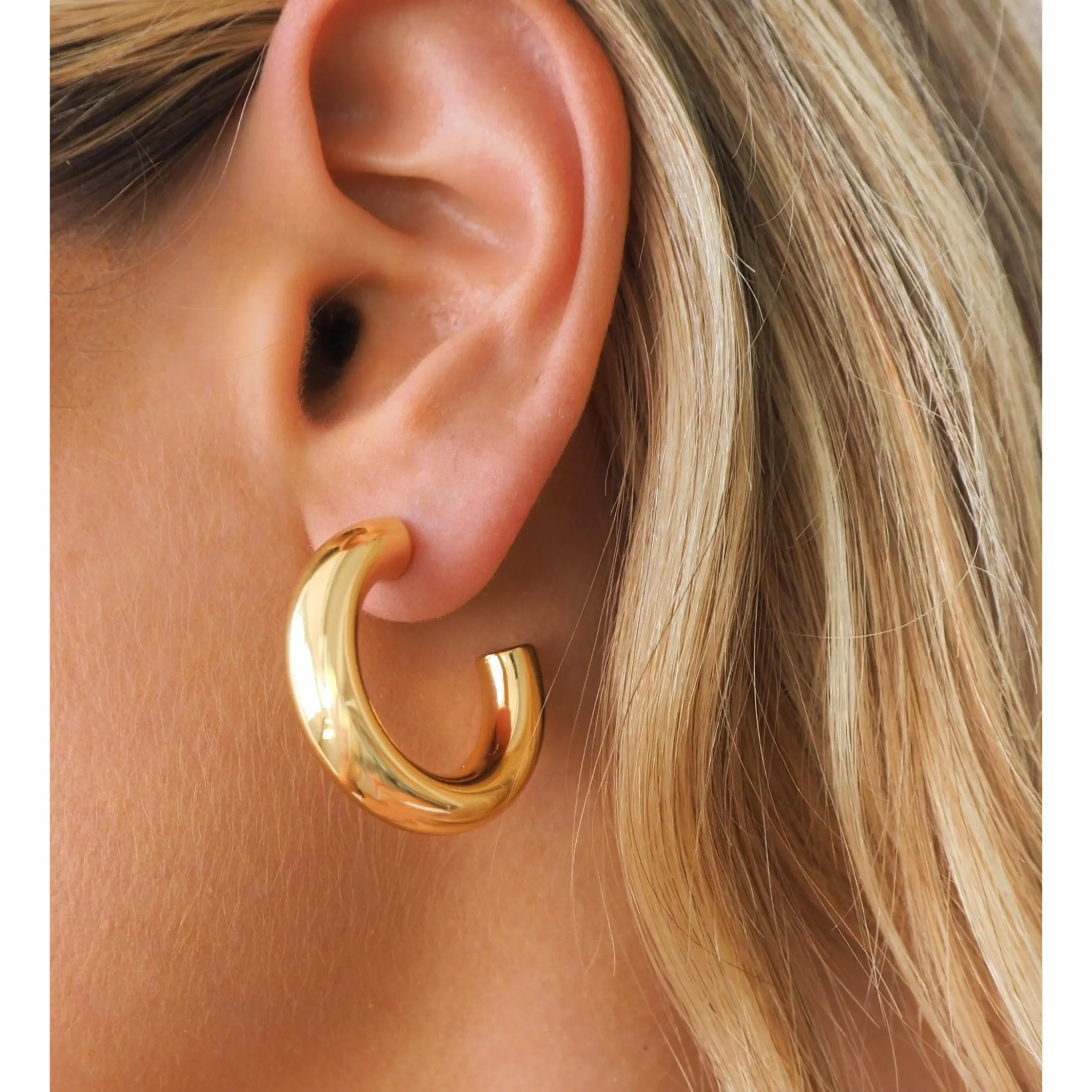 Chunky Gold Hoops | Medium