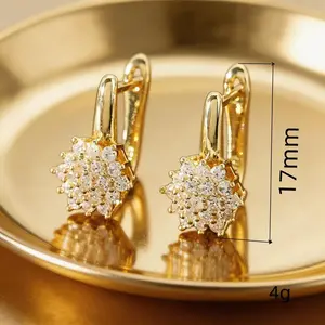 LisiZen New Fashion Micro-Inlaid Full Diamond Super Shiny Exquisite Sunflower Ear Cuffs for Women Fresh Sweet French Style Earrings DZEH5508