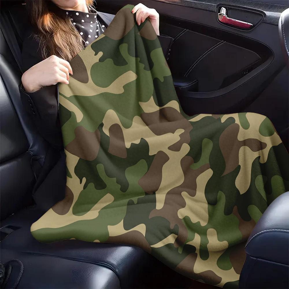 Classic Camouflage Throw Blanket - Military Green Camo Print Flannel Blanket, Cozy Soft Blanket for Hunting Outdoor Lovers