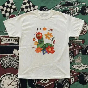 Cute Hungry Caterpillar Baby Tee – Retro Y2K Graphic Graphic T-Shirt for Women, Vintage Aesthetic Fitted Tee
