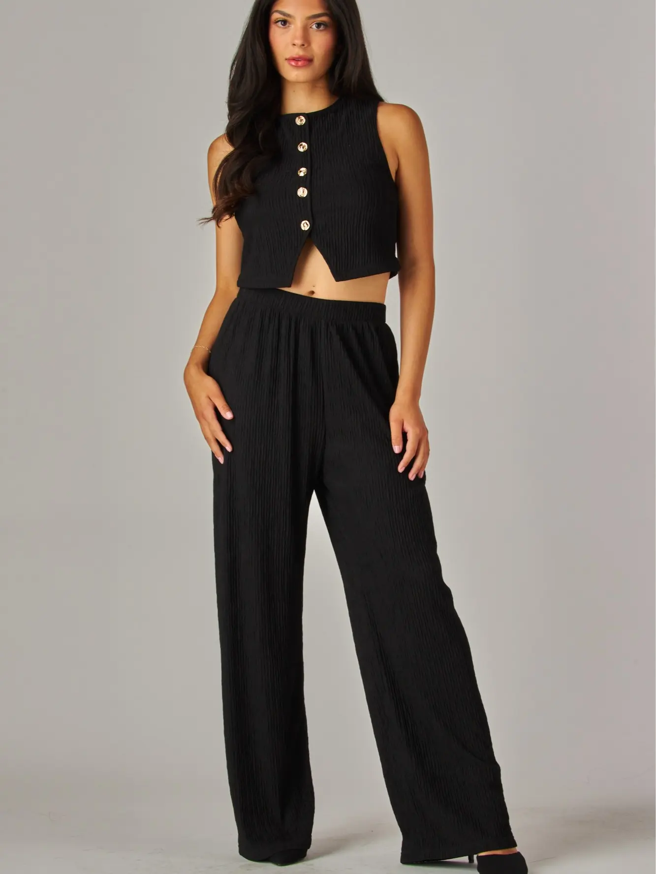 Women's Ribbed 2-Piece Set - Lightweight Crew Neck Sleeveless Button Crop Top and High-Waist Wide Leg Pants for Everyday Wear, Soft
