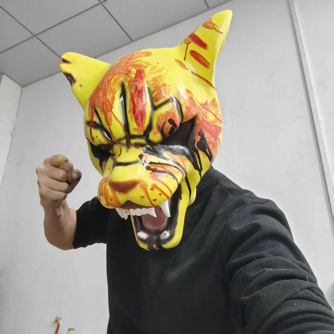 Tiger Mask Hotline Miami Tony Mask, Bloody Animal Latex Full Face Cover, Halloween Party Props, Carnival Supplies, Cosplay Helmet, Animal Head Mask, Party Event Props