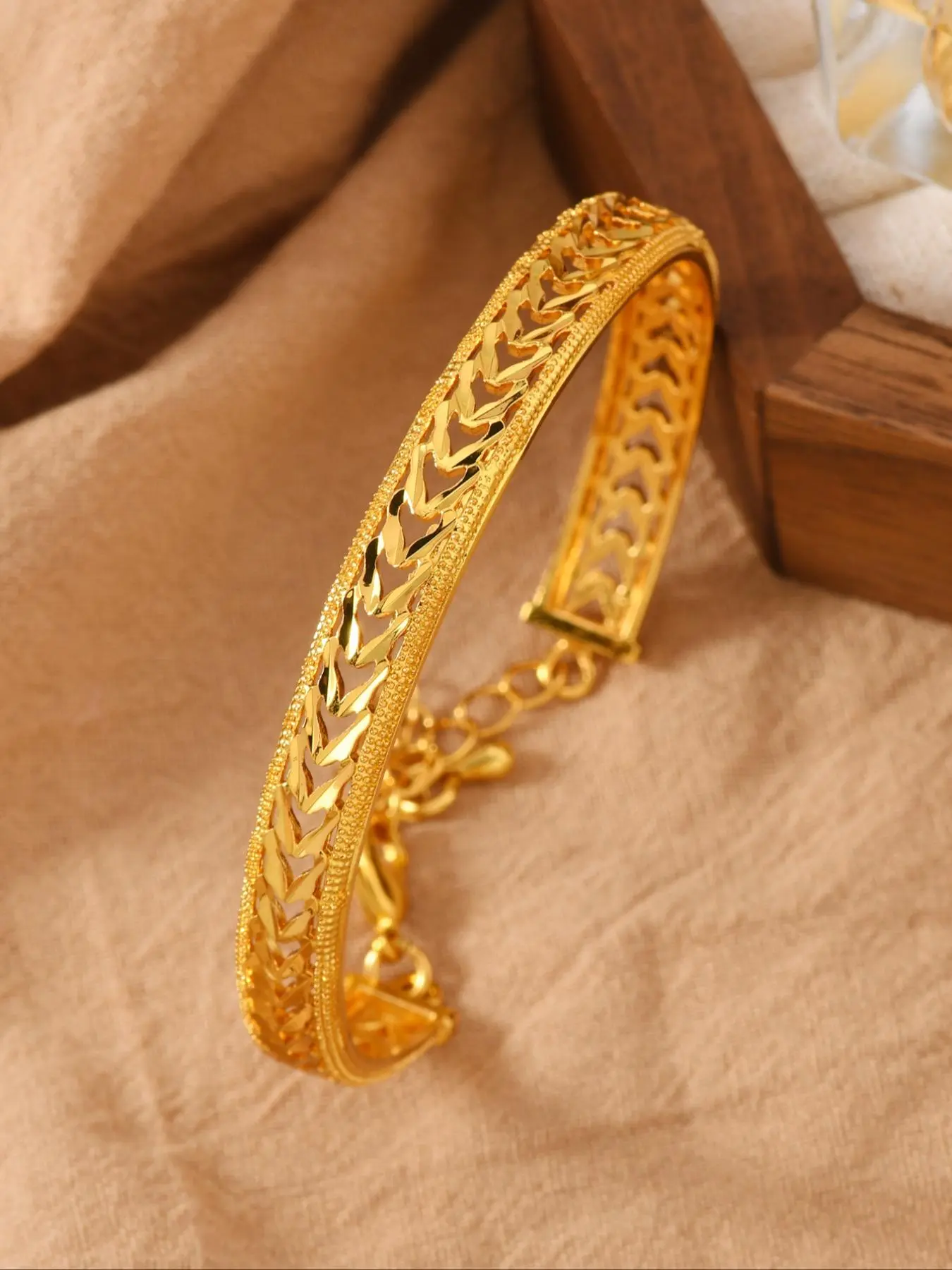 Women's Elegant Adjustable Filigree Bracelet, High Quality Bracelet, Exquisite Trendy Bracelet, Fashionable Jewelry for Women & Girls for Daily & Party Decoration, Trendy Stack Bangle, Trendy Stacking Bangles