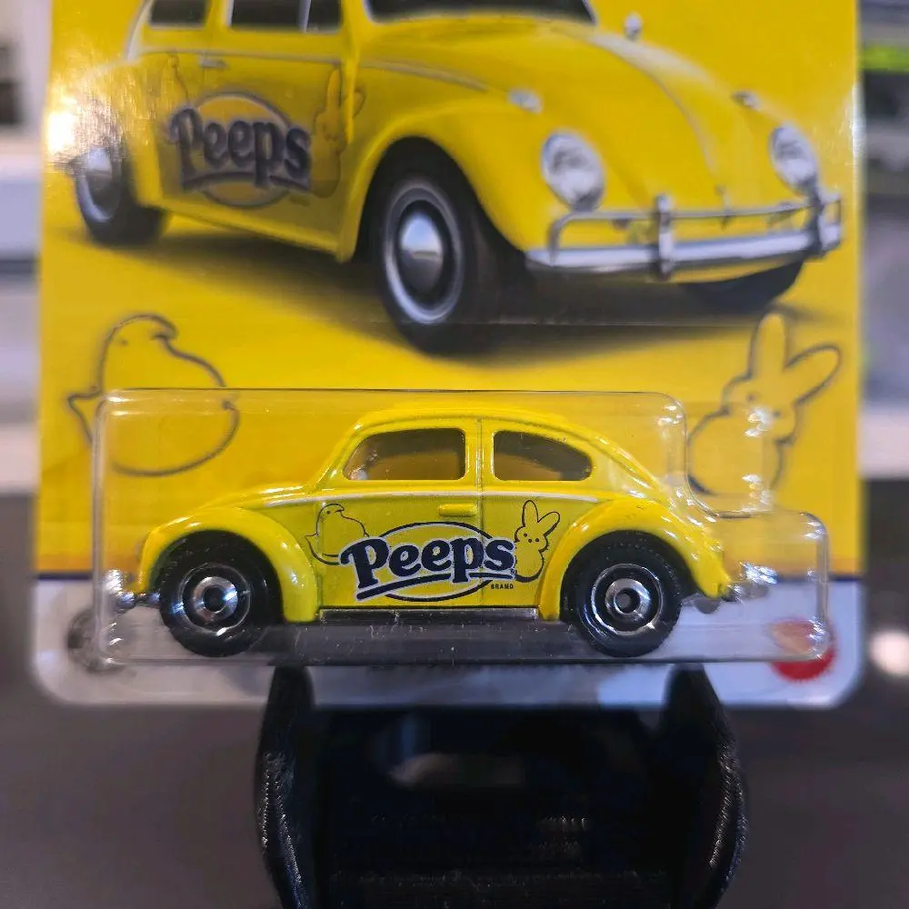 Matchbox Numbered 62 PEEPS Volkswagen Beetle Car Model Replica Diecast Toy - Distinctive Shape Collectible for Collectors, Car Enthusiasts, Collectibles, Car Model Replica Diecast Toys