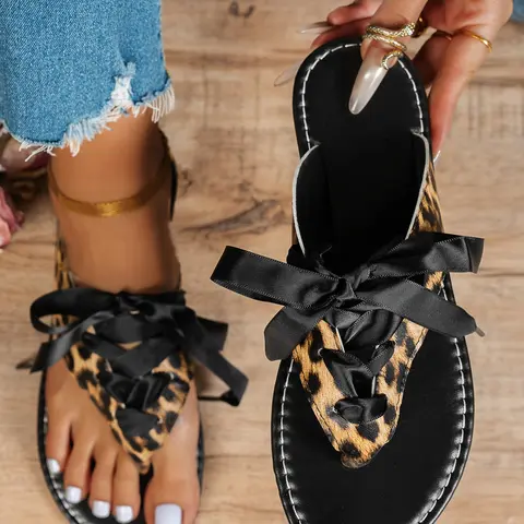Women's Fashion Leopard Print Sandals, PU Leather Bow Flat Slippers, Toe Thong Design, Holiday Streetwear Comfort Shoes, Stylish Flat Sandals