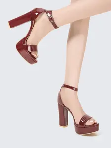 Fashionable Women's High Heel Sandals Unique Design Luxury Feel Suitable for Outdoor Commuting Business Dates Ladies' Sandals