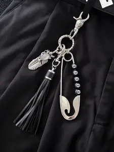 Niche design fashion simple and casual Joker Key chain pendant, retro feather beaded combination, personality versatile  exquisite   pendant, suitable for daily bag matching, gift pendant small objects, Keychain Pendant