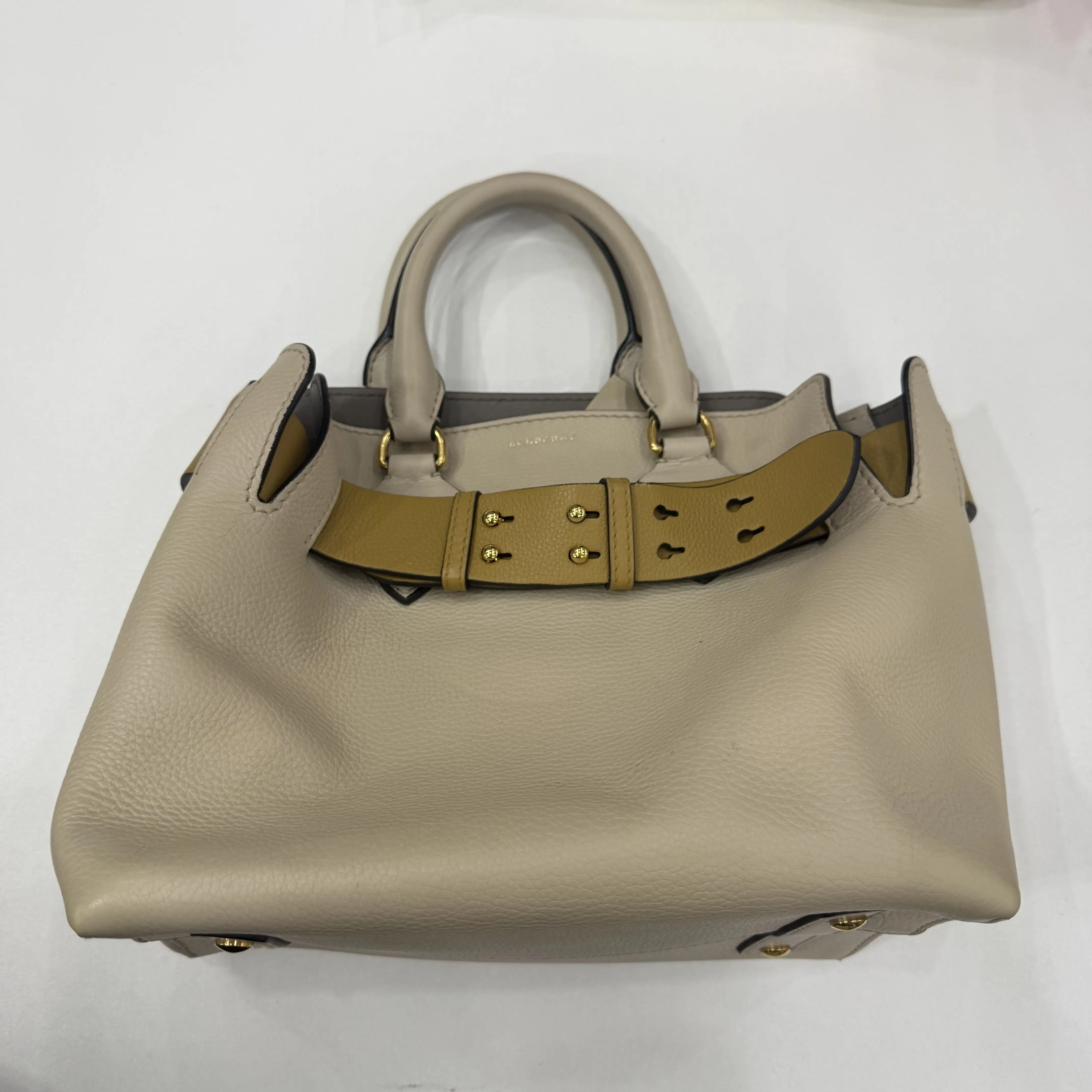 Pre-owned BURBERRY Pre‑owned, 100% authentic Belt‑Buckle Bag Beige Grain Calf‑Leather 2‑Way Top‑Handle & Detachable Strap Shoulder Handbag