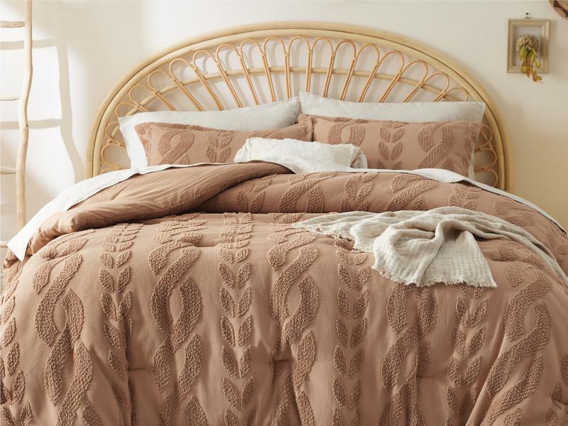 Bedsure 3- Pieces Comforter Set,Boho Tufted Bed Set, Checkered Farmhouse Shabby Chic Bedding, 1 Plaid Geometric Comforter and 2 Pillow Shams Bedsure 3- Pieces Comforter Set,Boho Tufted Bed Set, Checkered Farmhouse Shabby Chic Bedding, 1 Plaid Geometric Comforter and 2 Pillow Shams