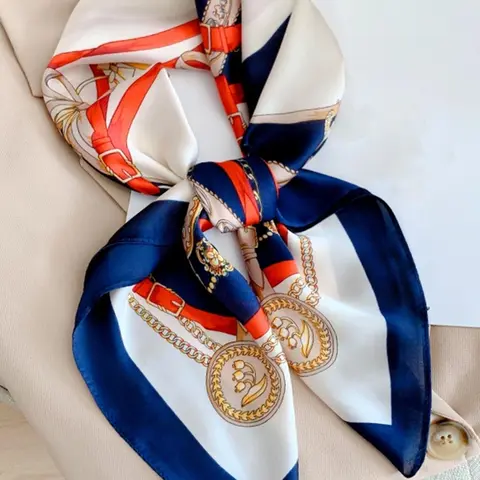 Women's Elegant Chain Print Square Scarf, Fashionable Soft Comfortable Shawl for All Seasons, Vintage All-match Accessories for Women for Daily Life, Fashion Shawl Wrap