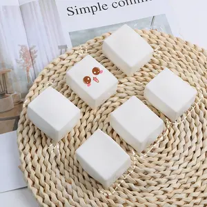 6-Pack White Marshmallow Cube Squeeze Toy - White, moldable fidget Toy with Squeeze Feature, Ideal for Play and Relaxation Giant Cheese Squishy - 6/7cm Moldable Non-Rebound & Slow Rebound Fidget Toy