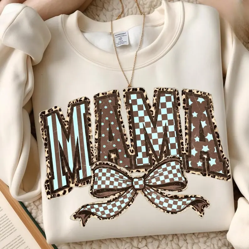 Trendy Mom Leopard Sweatshirt Gildan, Retro Checkered Mama Graphic Crewneck, Fashionable Motherhood Pullover, Cute Mom Gift Apparel, Cozy Fall Style