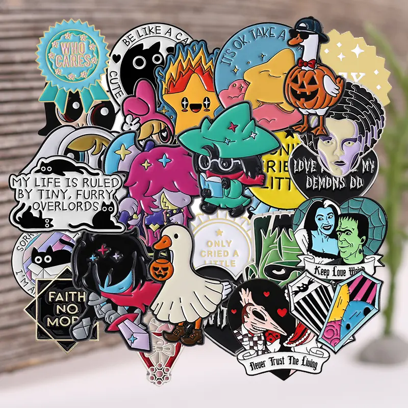 Durable Zinc Alloy Brooch Pins, 5/10/20PCS Random Assortment - Unisex Festival Jewellery for Halloween & Christmas, 2025 Limited Edition, Clip, Clothes