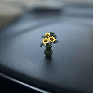 Sunflower Design Car Ornament, Ceramic Car Interior Decoration, Car Dashboard Decoration, Car Desktop Decor, Car Interior Accessories for Women & Men