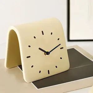 1 piece, creative small desktop clock, student bedside desktop clock, silent clock, modern design desktop ornament, student classroom office desktop decoration, home bedroom clock