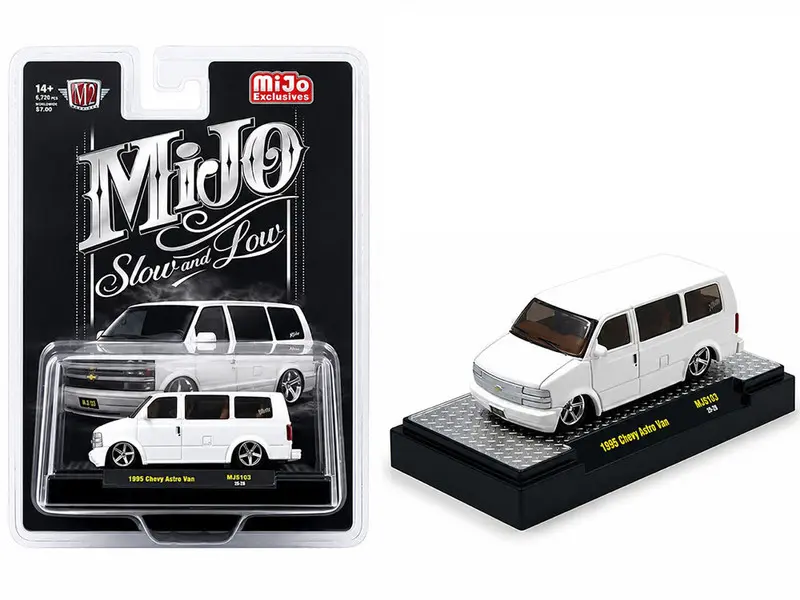 1995 CHEVROLET ASTRO VAN "SLOW & LOW" WHITE 1/64 DIECAST BY M2 31500-MJS103
