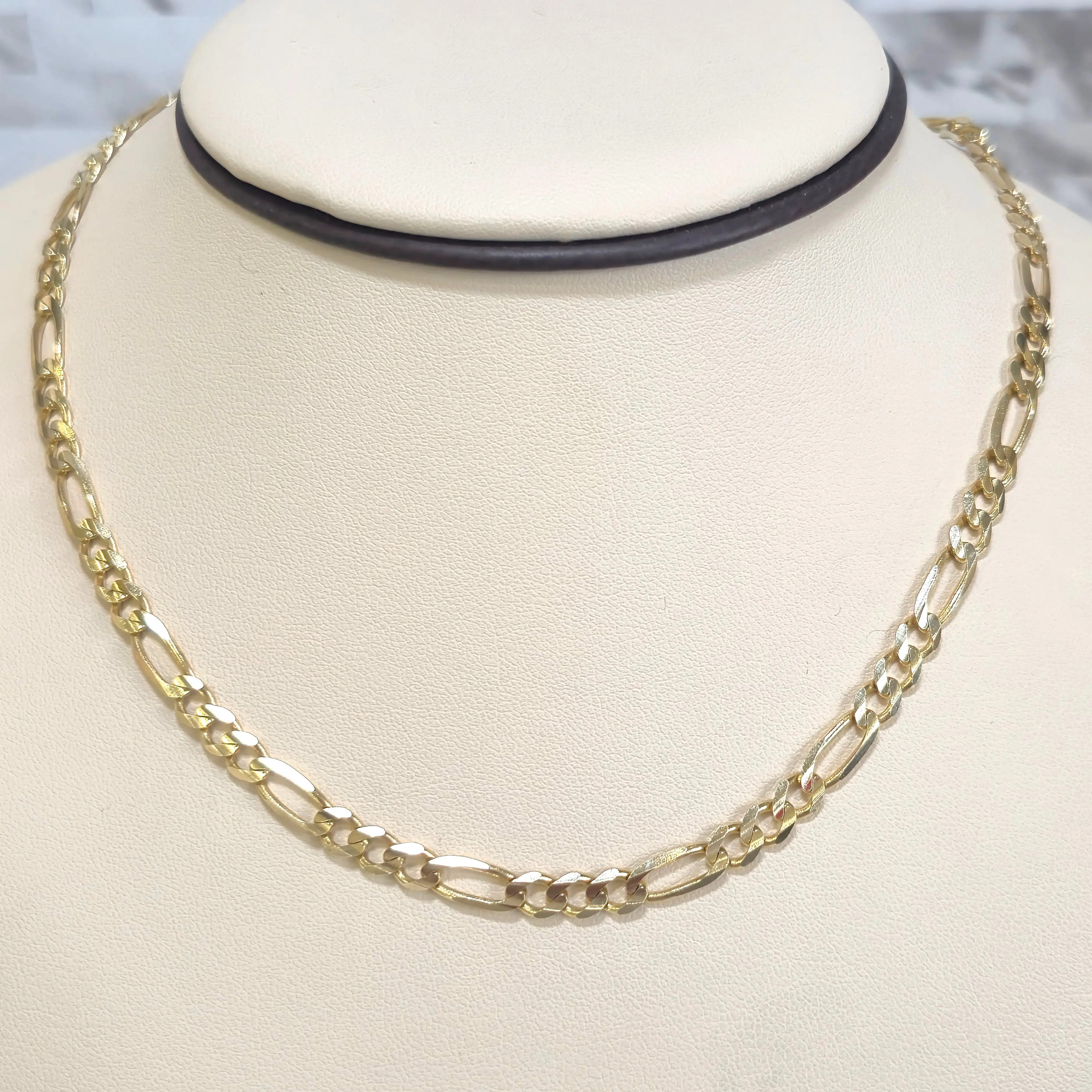Unisex 14 KT Gold Figaro Chain Necklace - Classic EU Multi-Size Jewelry with Width/Length Var. for Adults' Daily, Casual Wear, Figaro Link