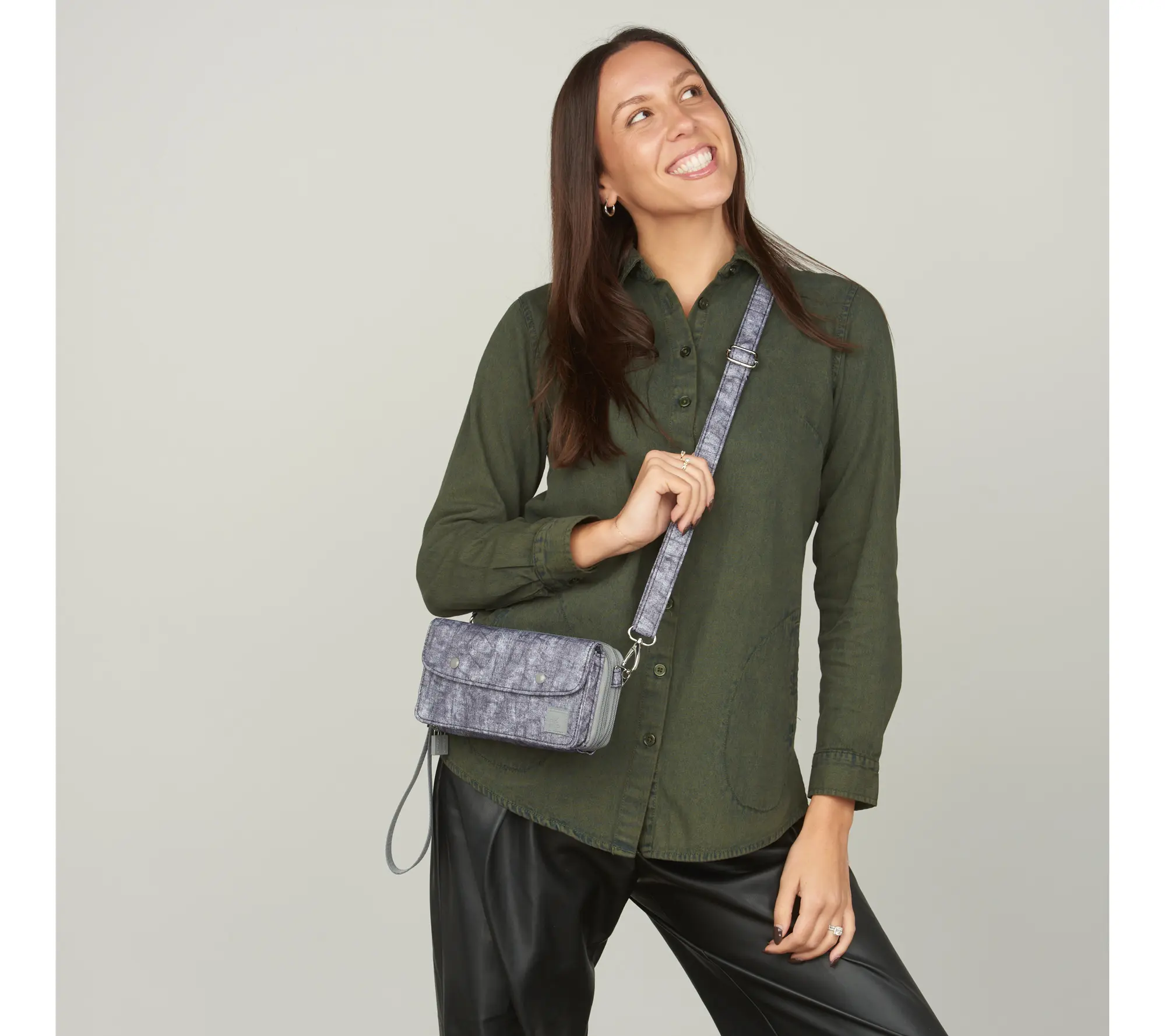 IHKWIP XL Convertible Wear Everywhere RFID Wallet Crossbody