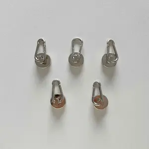 High-intensity Magnetic Hook, with A Maximum Pulling Force of 48 Pounds. Super Strong Magnetic Hook, Powerful Neodymium Magnet, with A Rotating Snap Ring. Suitable for Hanging Purposes, Such As in Study,Kitchens, Cruise Cabins, Barbecue Grills