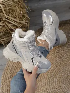 Women's winter snow boots, lace-up short boots, with fleece lining, designed for warmth and anti-slip, suitable for outdoor activities and hiking, comfortable and fashionable daily wear shoes, perfect for casual occasions, featuring British style design,