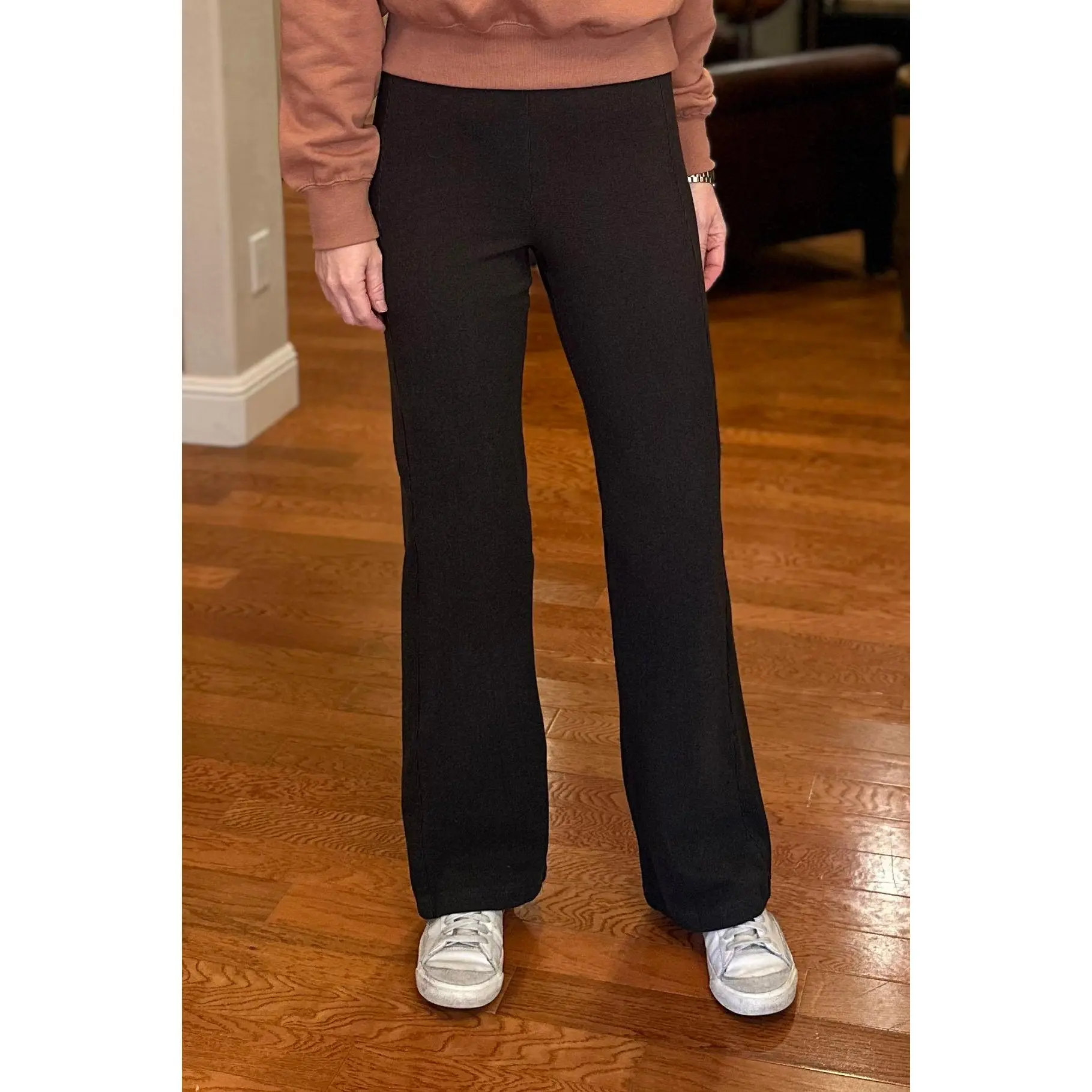 Brushed Mirco-Ribbed Straight Sweatpants