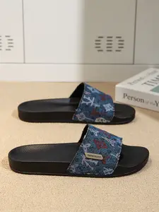 Men's Wide Toe Box Graffiti Design Summer Sandals, Comfortable Barefoot Shoes, Casual Beach Footwear, Durable PVC Sole, Ideal Gift