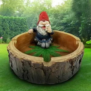 Outdoor Garden Resin Decorative Ornament, Gnome in Bathtub Design, Creative Home & Office Desktop Decoration, Multi-Functional Ashtray Ornament