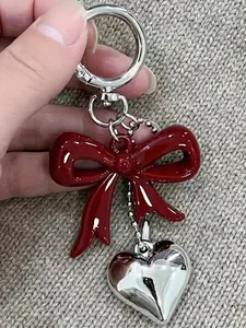 Cute Red Bow & Silver Heart Bag Charm Pendants – Coquette Keychain, Sweet Bag Decoration & Bag Chain Charms, Fashion Bag Charms for Backpack Purse, Ideal for Girly & Romantic Style Lovers