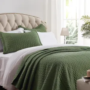 SunStyle Home Twin Quilt Bedding Set Olive Green, Lightweight Comforter Bedspread Blanket, Twin Size Quilt, Luxury Quilted Stitching Coverlet with 1 Pillow Sham in Leaf Embroidered Pattern 2pcs Kids
