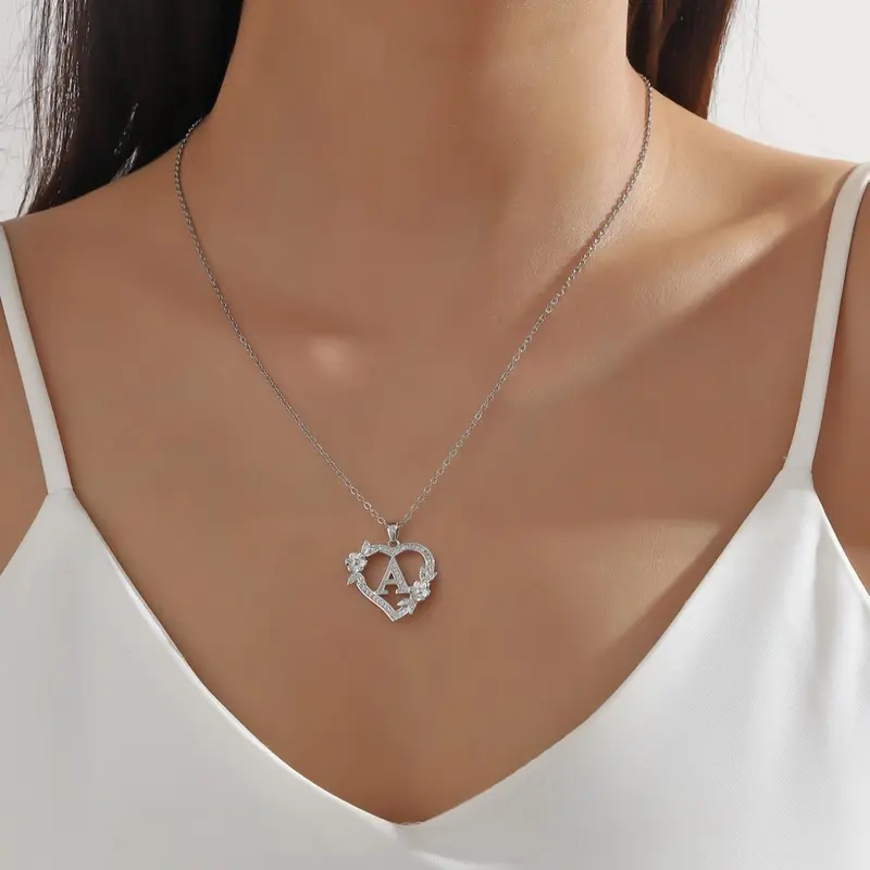 Fashion Letter & Heart Design Pendant Necklace for Women, Stainless Steel for Party, Daily Decor, Birthday Gift, Valentine's Day, Rhinestone Pendant Necklaces